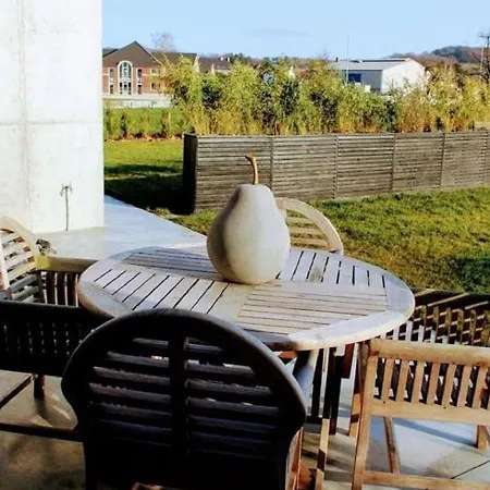 With Garden Villa Dalhem